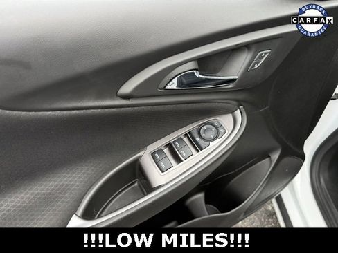 Used 2022 Chevrolet Malibu LS image 22