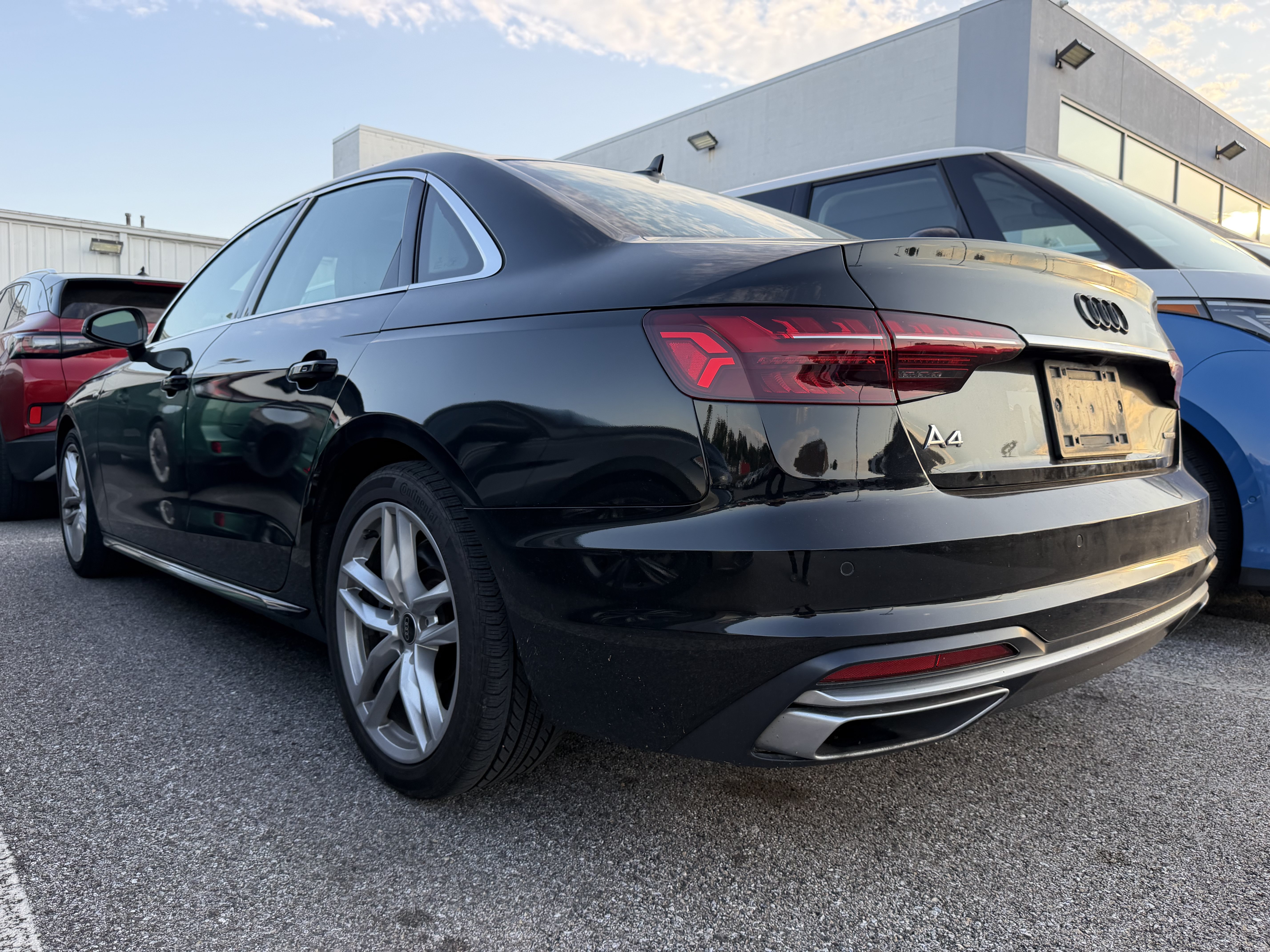Used 2023 Audi A4 2.0T Premium w/ Convenience Package AWD/4WD image 22