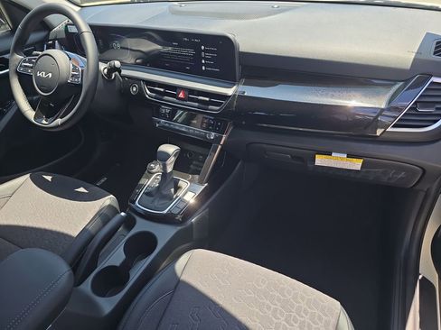 New 2026 Kia Seltos S FWD image 11