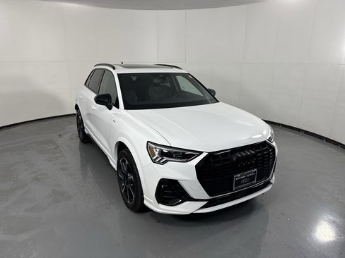 Used 2025 Audi Q3 2.0T Premium Plus w/ Premium Plus Package image 32