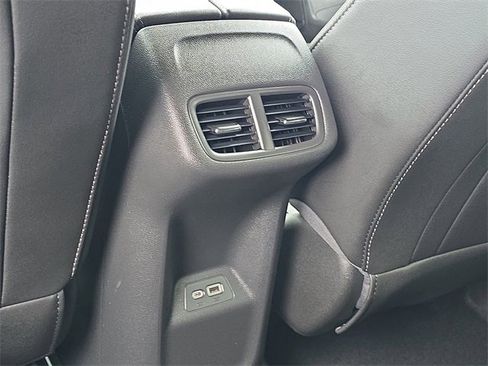 Certified 2023 Buick Envision Essence image 25