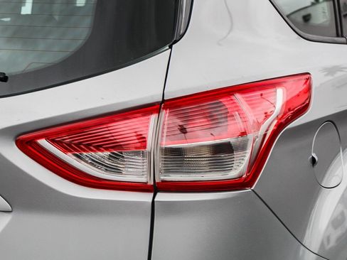 Used 2016 Ford Escape S image 10