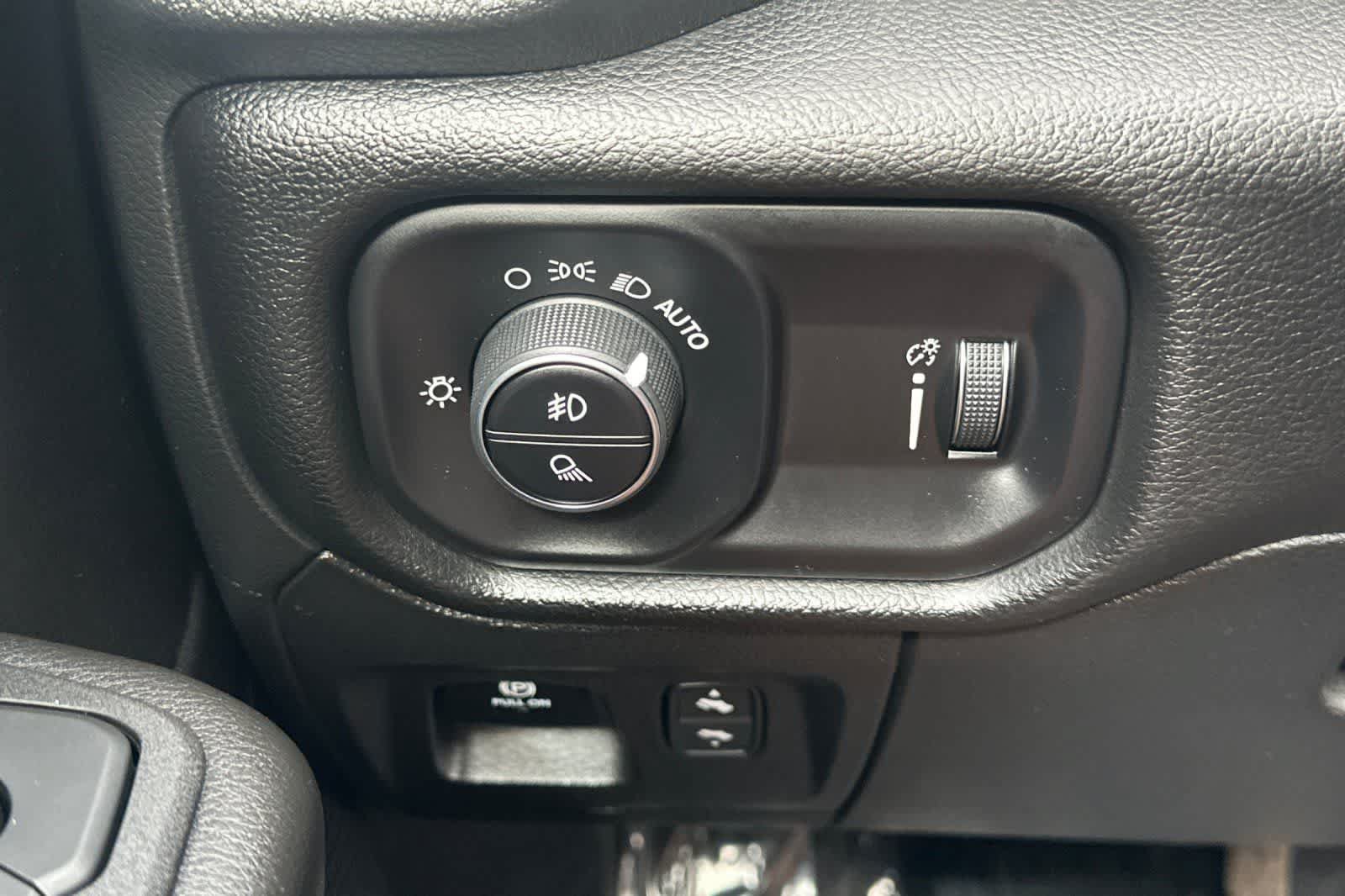 Used 2026 RAM 1500 Big Horn AWD/4WD image 31