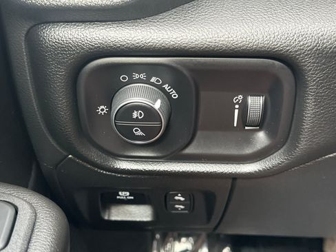Used 2026 RAM 1500 Big Horn AWD/4WD image 31