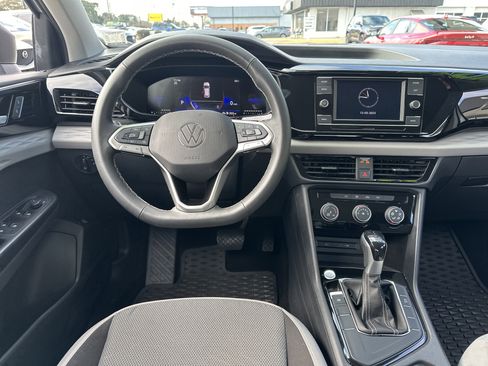 Used 2024 Volkswagen Taos S image 15