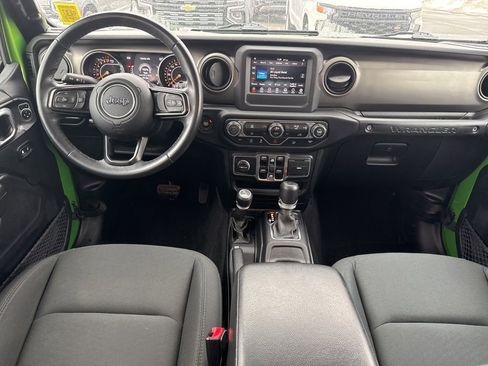 Used 2019 Jeep Wrangler Unlimited Sport S image 12