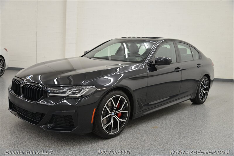 Used 2023 BMW 530i w/ M Sport Package RWD image 4