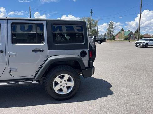Used 2014 Jeep Wrangler Unlimited Sport w/ Quick Order Package 24S AWD/4WD image 6