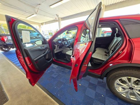 New 2025 Ford Escape Active w/ Cold Weather Package image 21