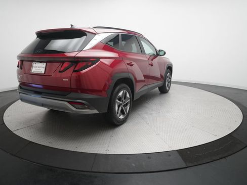 Used 2025 Hyundai Tucson SEL AWD/4WD image 34
