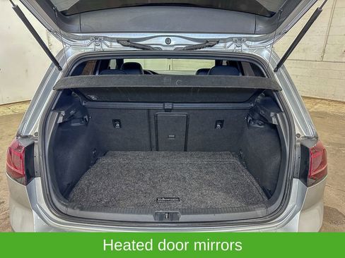 Used 2016 Volkswagen Golf 4-Door image 17