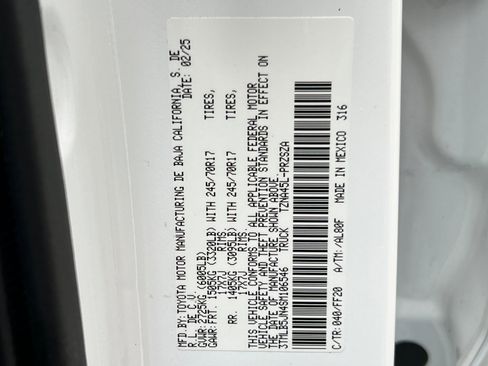 Certified 2025 Toyota Tacoma SR5 image 28
