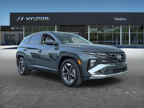 Certified 2025 Hyundai Tucson SEL image 2