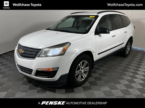 Used 2017 Chevrolet Traverse LS FWD image 1