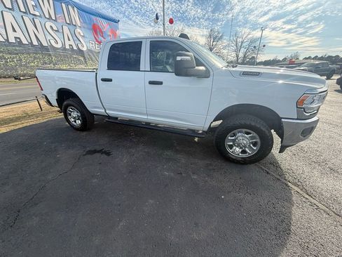 Used 2024 RAM 2500 Tradesman w/ Chrome Appearance Group image 4