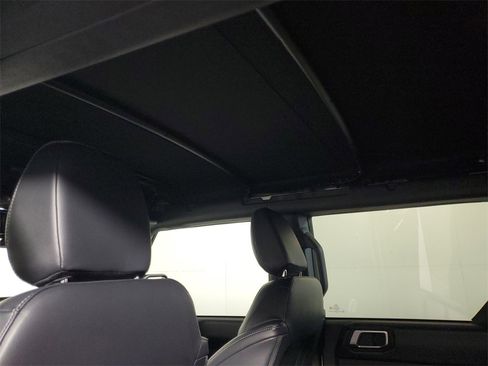 Used 2025 Ford Bronco Outer Banks image 22