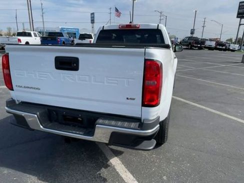 Used 2022 Chevrolet Colorado W/T w/ WT Convenience Package RWD image 9