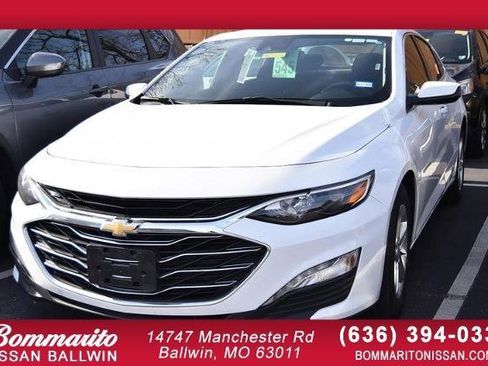 Used 2024 Chevrolet Malibu LT image 1
