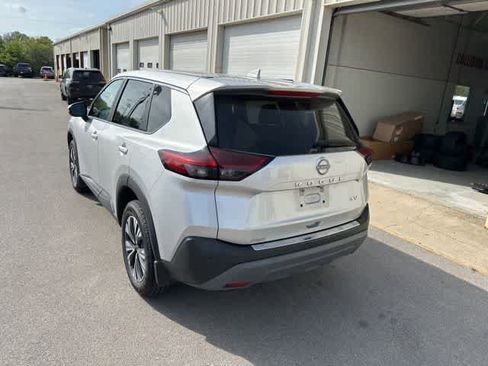 Used 2023 Nissan Rogue SV image 16
