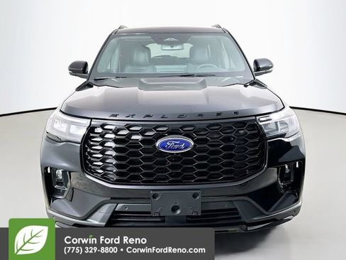 New 2026 Ford Explorer ST-Line w/ ST-Line Street Pack AWD/4WD image 2