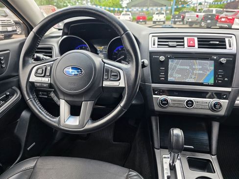 Used 2015 Subaru Outback 2.5i Limited AWD/4WD image 9