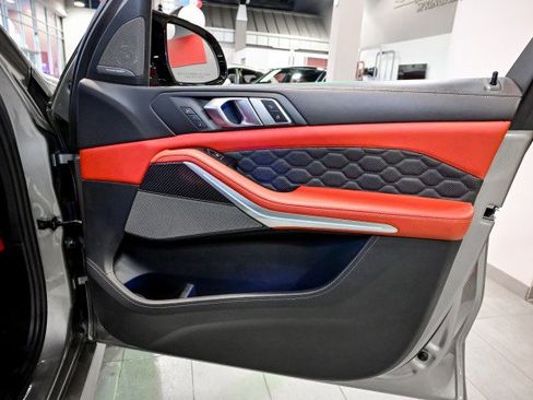 Used 2021 BMW X5 M Competition w/ Competition Package image 29