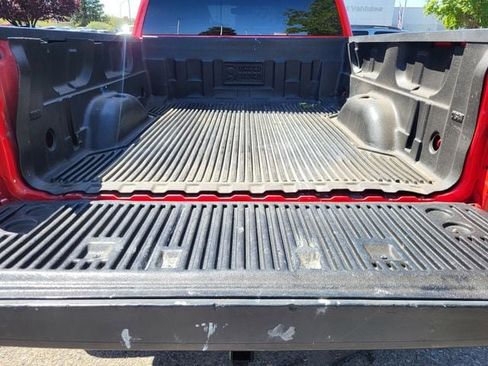 Used 2018 Chevrolet Silverado 1500 LT AWD/4WD image 21