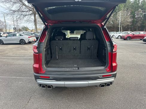 Used 2024 GMC Acadia Elevation image 18