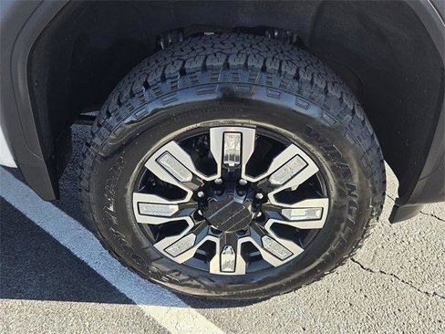 Certified 2025 GMC Sierra 3500 Denali w/ Denali Reserve Package image 16