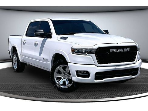 Used 2025 RAM 1500 Big Horn AWD/4WD image 2