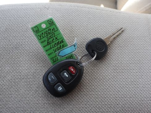 Used 2007 Buick Lucerne CX FWD image 19