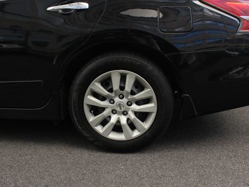 Used 2015 Nissan Altima 2.5 S w/ Power Driver Seat Package FWD image 10