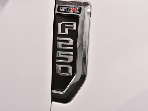 Used 2020 Ford F250 XL w/ STX Appearance Package AWD/4WD image 12