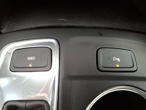 Used 2022 Chevrolet Equinox LT image 24