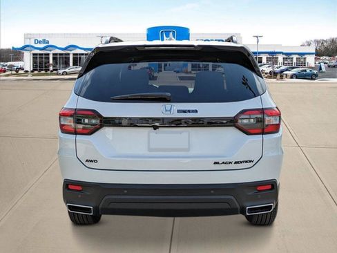 New 2025 Honda Pilot Black Edition image 3