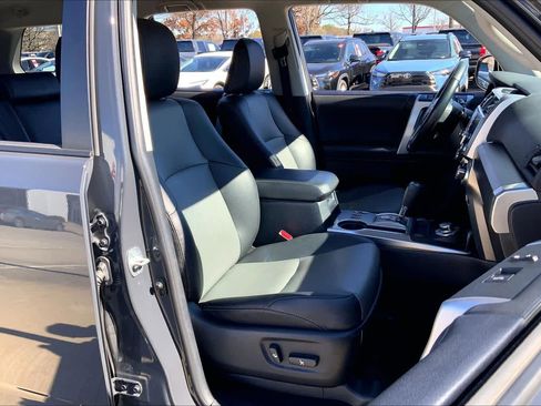Used 2024 Toyota 4Runner SR5 Premium image 9