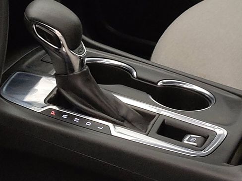 Used 2024 Chevrolet Equinox LT image 26