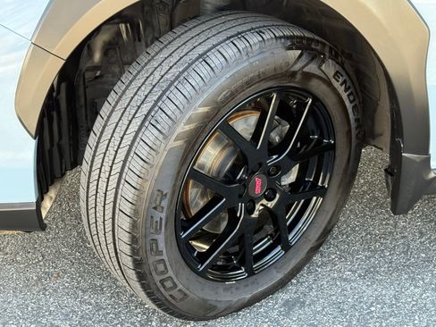 Used 2021 Subaru Crosstrek 2.5i Sport w/ 17" Wheel Sport Package image 19