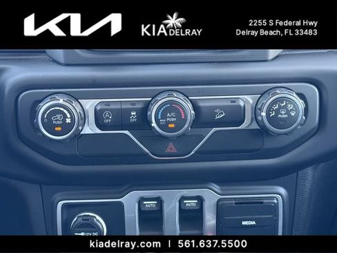 Used 2018 Jeep Wrangler Sport AWD/4WD image 22