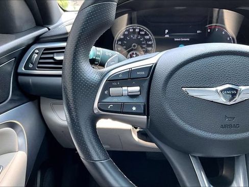 Used 2023 Genesis G70 2.0T AWD/4WD image 11