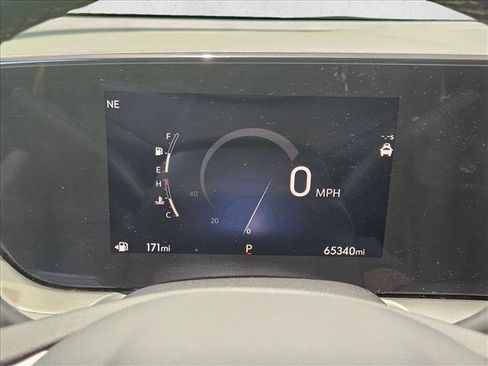 Used 2024 Buick Encore GX Sport Touring FWD image 11