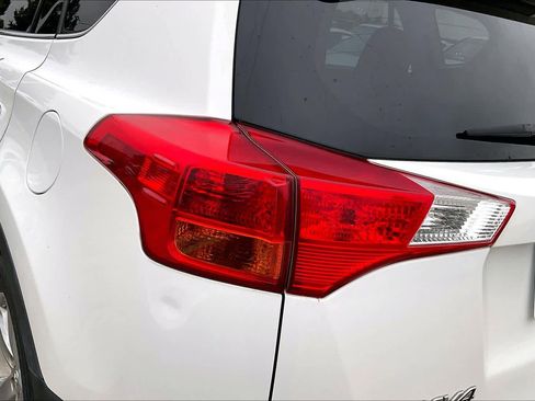 Used 2014 Toyota RAV4 XLE image 26