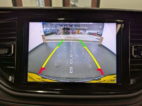 Used 2025 Dodge Durango GT image 12