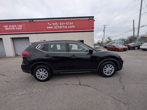 Used 2017 Nissan Rogue S image 5