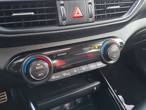 Used 2022 Kia Forte GT image 30