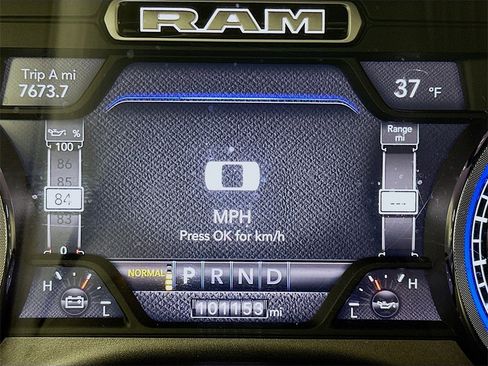 Used 2019 RAM 1500 Limited w/ Body Color Bumper Group image 15