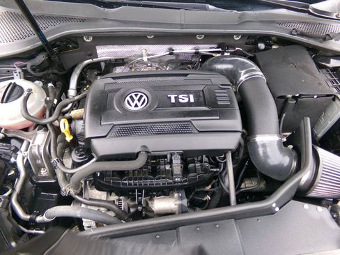 Used 2017 Volkswagen Golf 4-Door FWD image 25