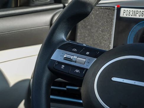 New 2026 Hyundai Tucson SEL image 18