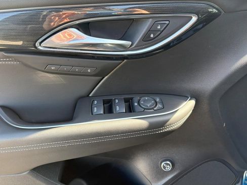 Used 2023 Buick Envision Essence AWD/4WD image 12