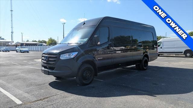Used 2022 Mercedes-Benz Sprinter 3500 image 2